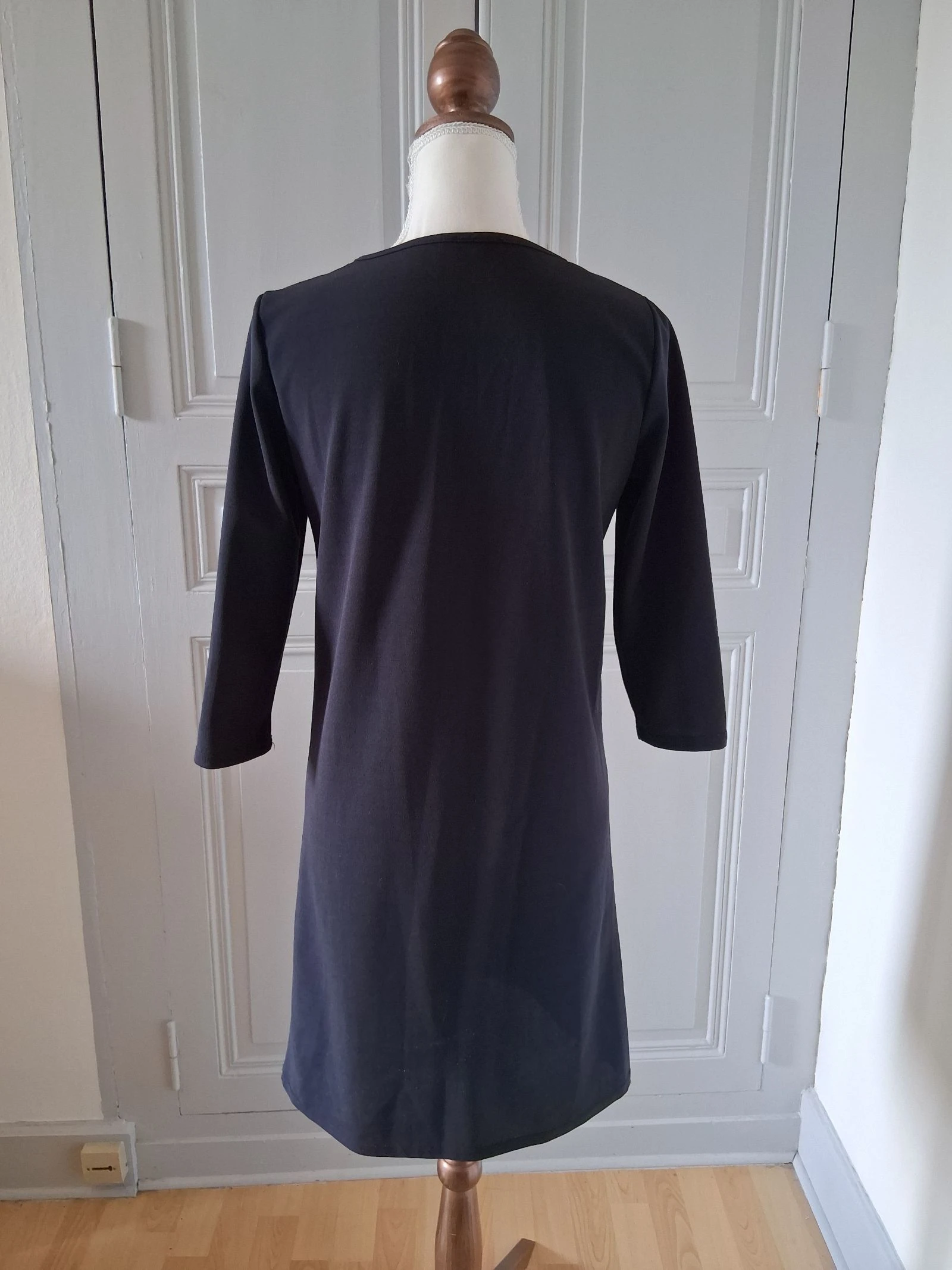 Navy blue V-neck straight dress sport chic Tissaia – Size 38 – photo 4